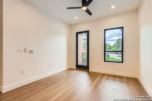Image 4 of 25 For 10899 Hausman S 201