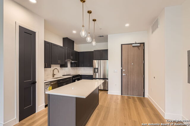 Image 7 of 25 For 10899 Hausman S 201