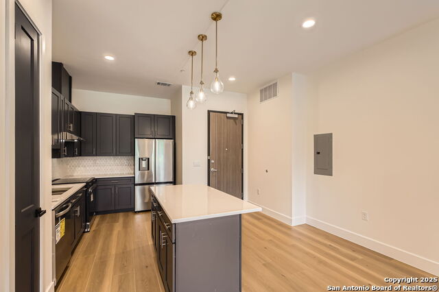 Image 8 of 25 For 10899 Hausman S 201