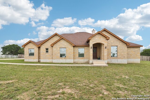 Details for 164 Abrego Lake, Floresville, TX 78114