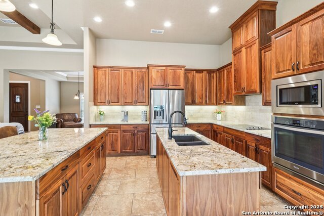 Image 18 of 59 For 164 Abrego Lake