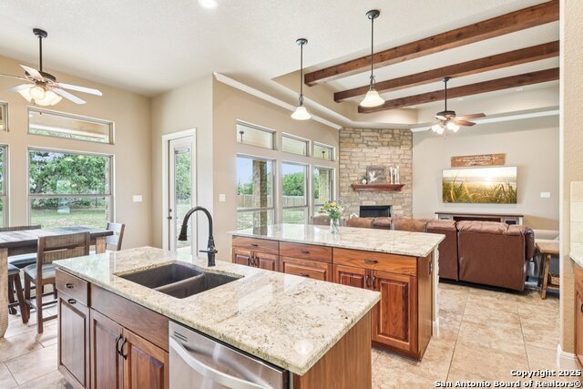 Image 20 of 59 For 164 Abrego Lake