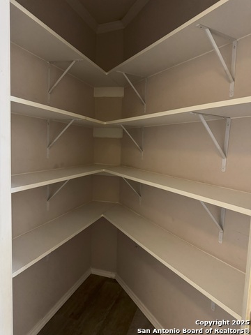 Image 17 of 27 For 8600 Loop 1604 E S