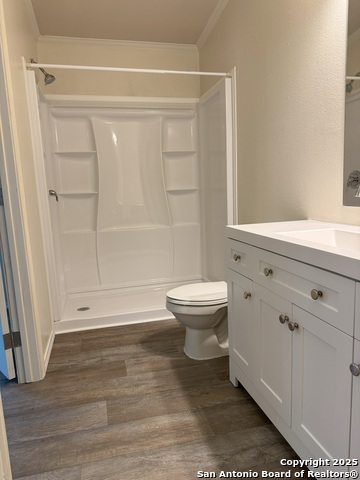 Image 23 of 27 For 8600 Loop 1604 E S