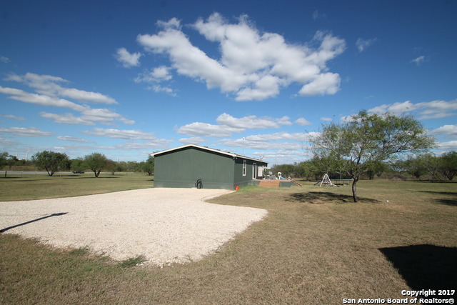 Image 3 of 27 For 8600 Loop 1604 E S