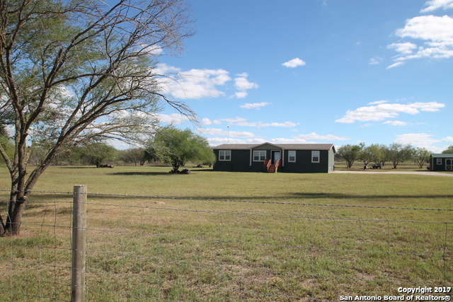 Image 4 of 27 For 8600 Loop 1604 E S