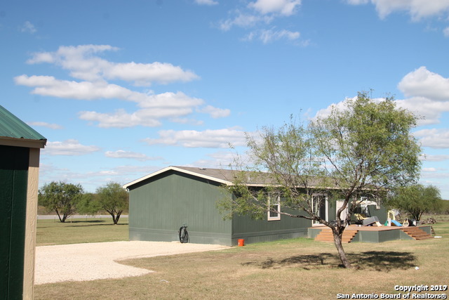 Image 5 of 27 For 8600 Loop 1604 E S