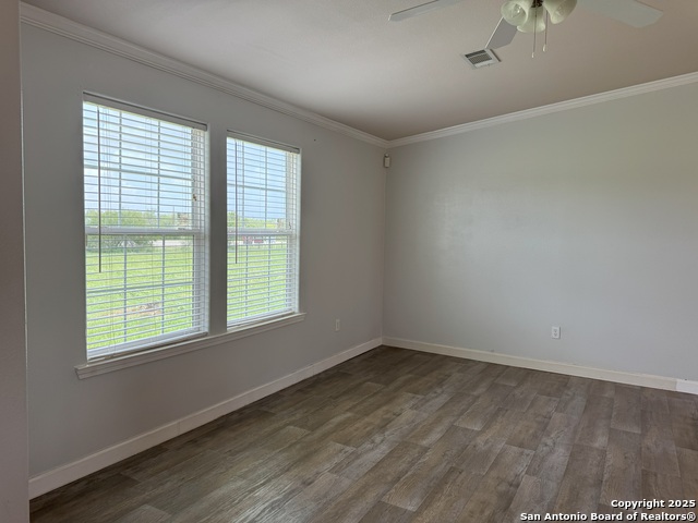 Image 9 of 27 For 8600 Loop 1604 E S