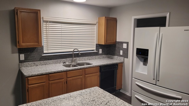 Image 14 of 15 For 13934 Boulder Oaks