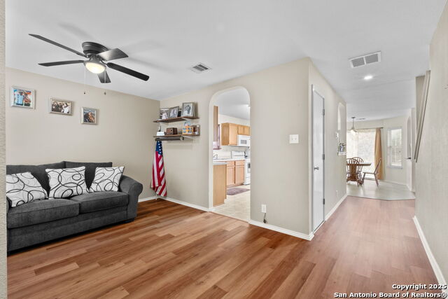 Listing photo id 2 for 534 Coral Harbor