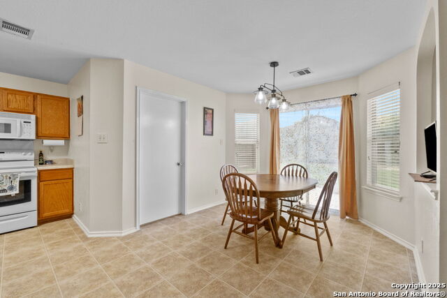 Listing photo id 7 for 534 Coral Harbor