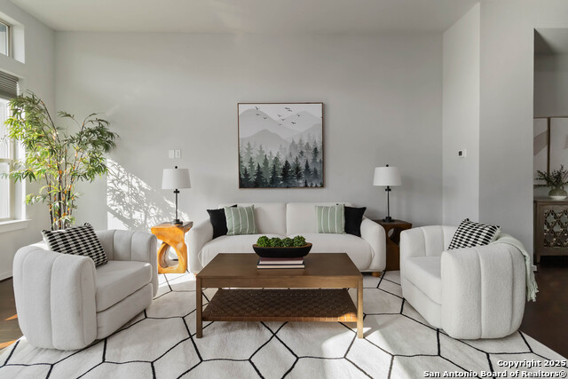 Listing photo id 9 for 2104 Saint Marys N