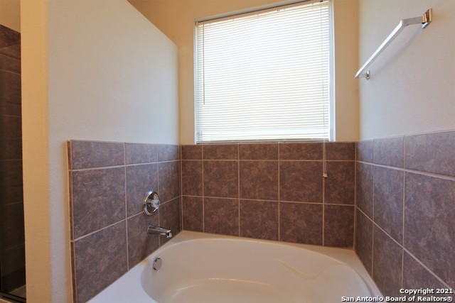 Image 19 of 43 For 100 Ling  