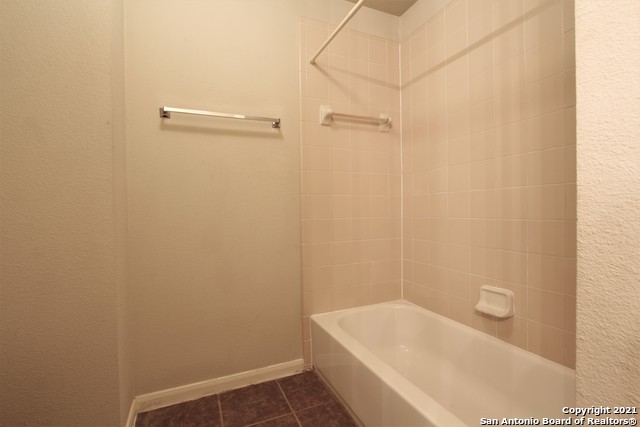 Image 27 of 43 For 100 Ling  