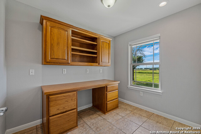 Image 17 of 57 For 2387 Fm 537  