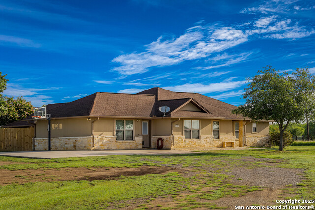 Image 3 of 57 For 2387 Fm 537  