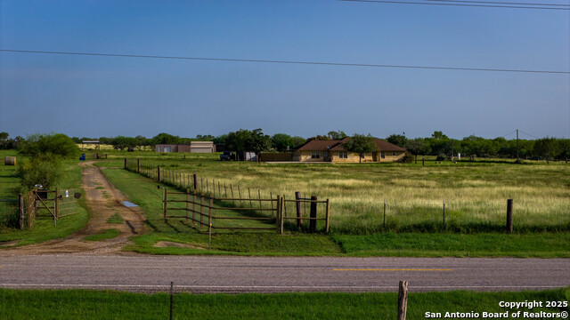 Image 43 of 57 For 2387 Fm 537  