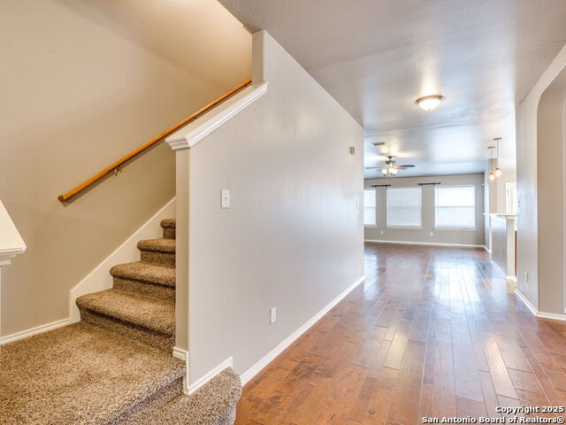 Listing photo id 15 for 9910 Shetland Gate