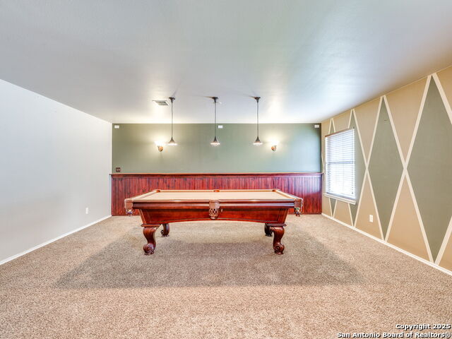 Listing photo id 16 for 9910 Shetland Gate