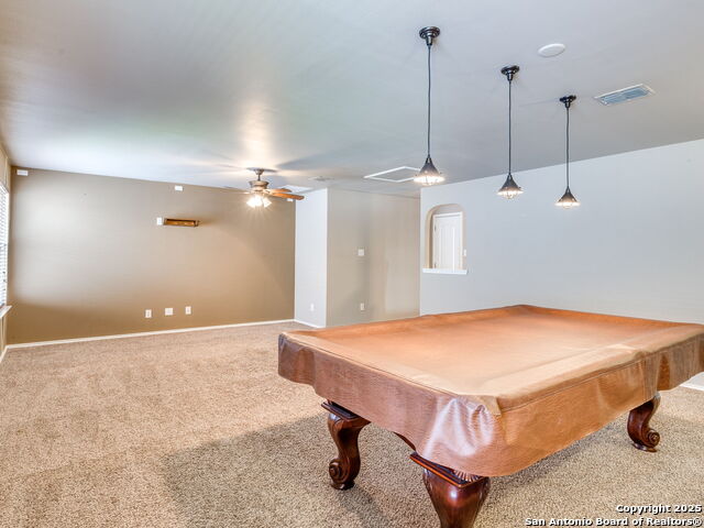 Listing photo id 18 for 9910 Shetland Gate