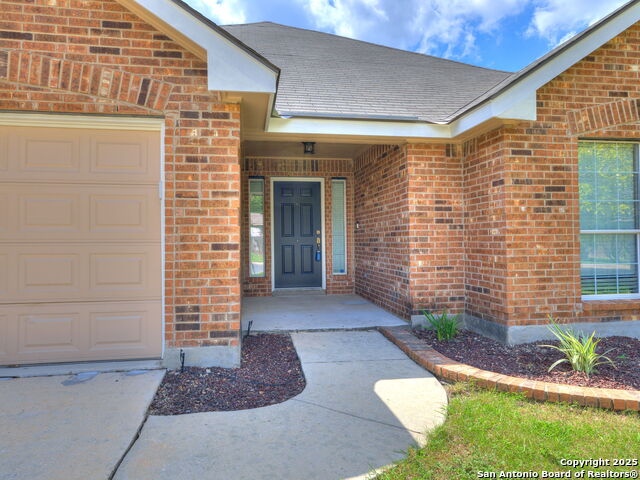 Listing photo id 2 for 9910 Shetland Gate