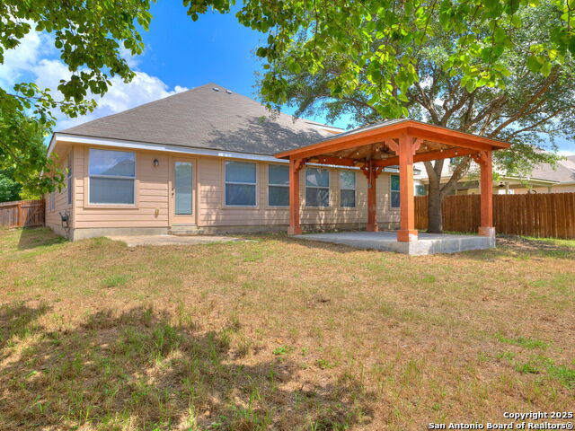 Listing photo id 42 for 9910 Shetland Gate