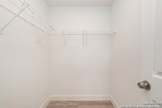 Listing photo id 14 for 2838 Wyoming St