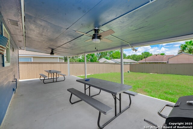 Listing photo id 22 for 2838 Wyoming St
