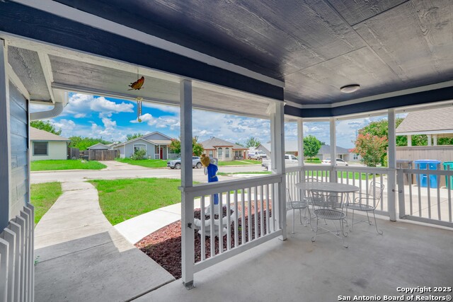 Listing photo id 25 for 2838 Wyoming St