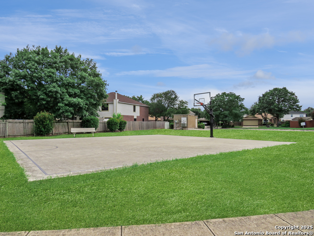Listing photo id 29 for 7923 Veleta