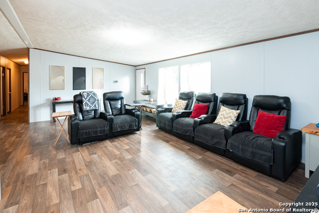 Listing photo id 0 for 934 7th
