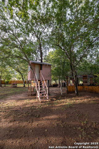 Listing photo id 22 for 934 7th