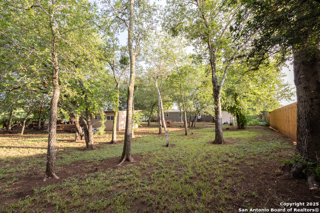 Listing photo id 28 for 934 7th