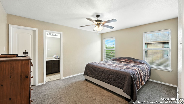 Image 26 of 30 For 957-959 Floating Star