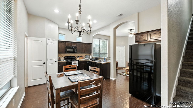 Image 5 of 30 For 957-959 Floating Star