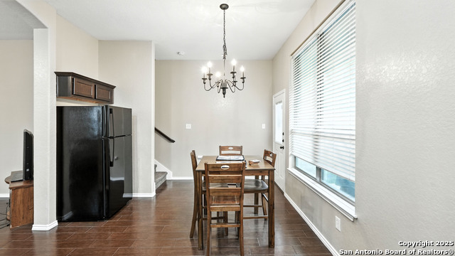 Image 6 of 30 For 957-959 Floating Star