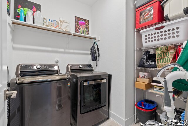 Listing photo id 10 for 8851 Oakland Rd #70