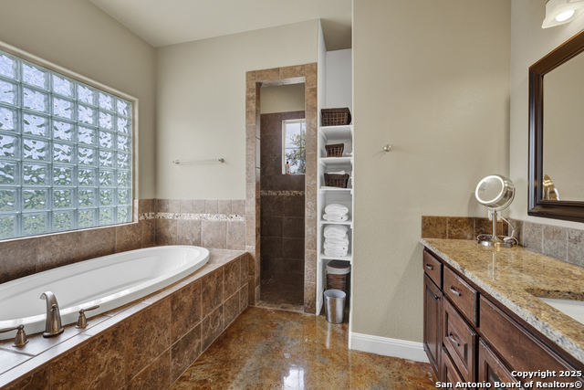 Image 12 of 45 For 3032 Rolling Oaks