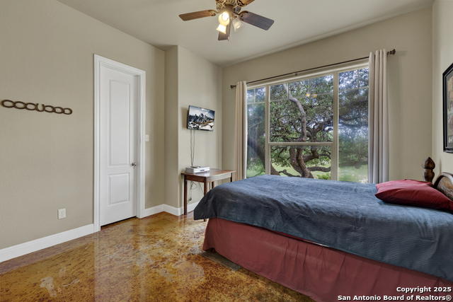 Image 15 of 45 For 3032 Rolling Oaks