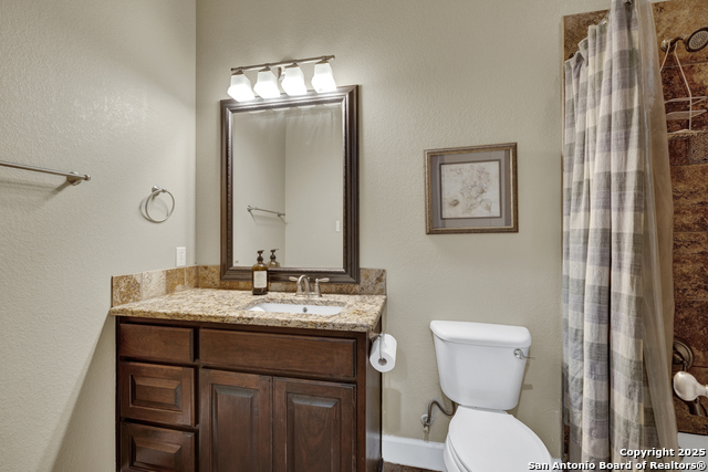 Image 16 of 45 For 3032 Rolling Oaks
