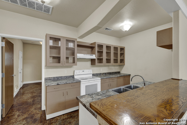 Image 31 of 45 For 3032 Rolling Oaks