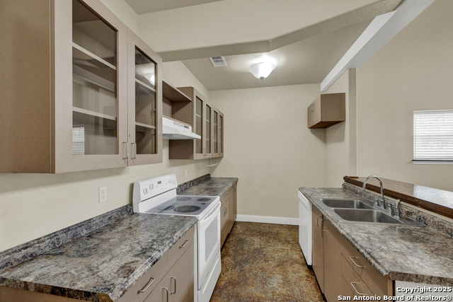 Image 32 of 45 For 3032 Rolling Oaks