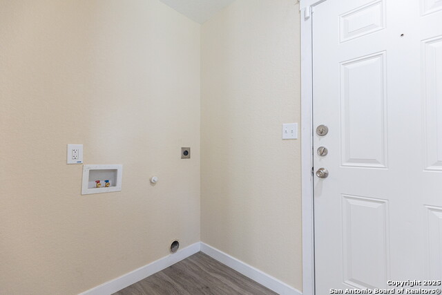 Image 21 of 27 For 5534 Painted Horse