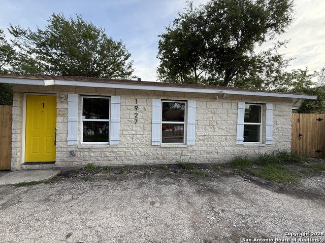 Details for 1927 Mayfield W 1, San Antonio, TX 78211