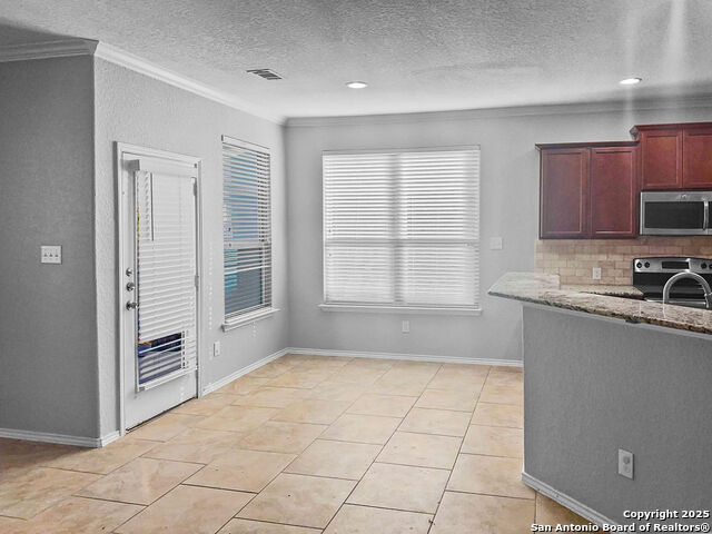 Image 6 of 16 For 525 Saddlehorn Way
