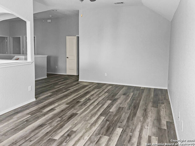 Image 9 of 16 For 525 Saddlehorn Way
