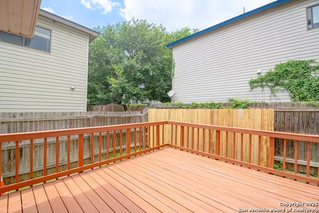 Image 16 of 29 For 5021 Kenton Royalle