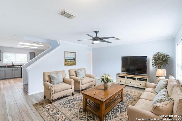 Image 8 of 29 For 5021 Kenton Royalle