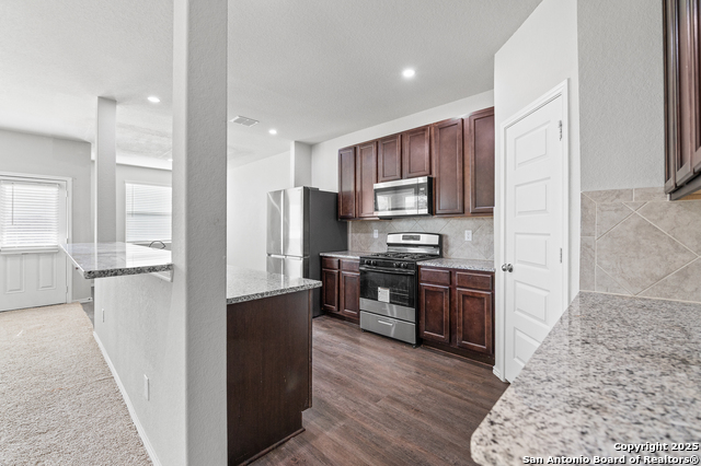 Image 12 of 43 For 5023 Sandstone Way