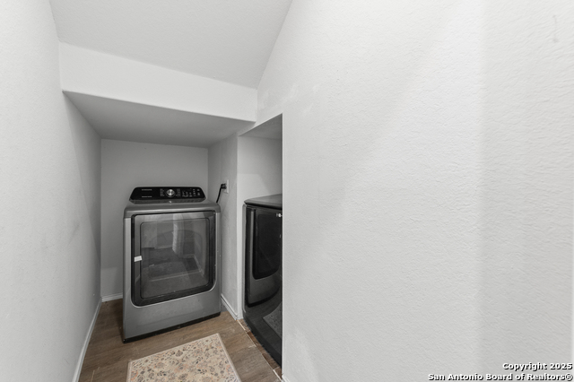 Image 18 of 43 For 5023 Sandstone Way